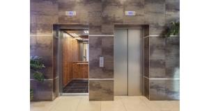 What are the precautions for elevator use in Hunan